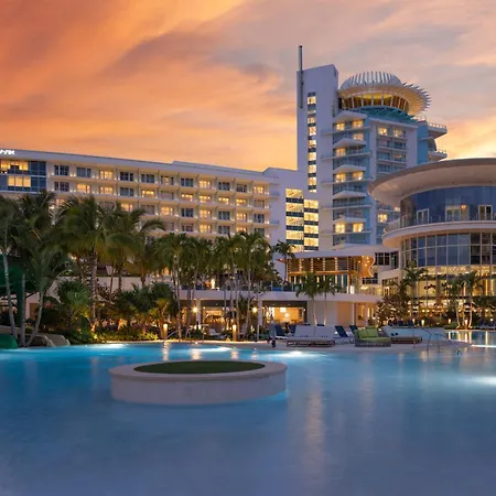 Pier Sixty-Six Hotel